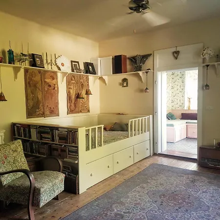 Sine Cura Nyaralo Apartment